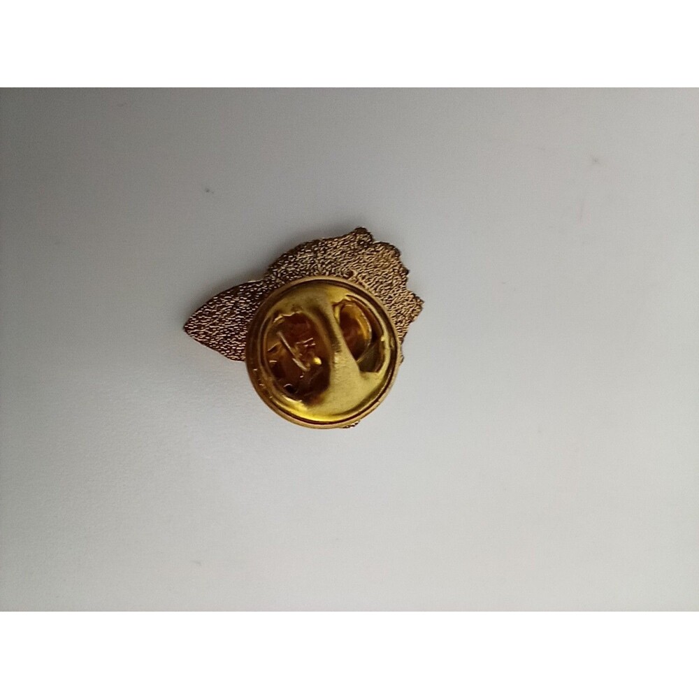 Vintage Tasmania Pin Tasmanian Travel Souvenir Collector Pin, Lapel Pin Tie Tack - Picture 2 of 2